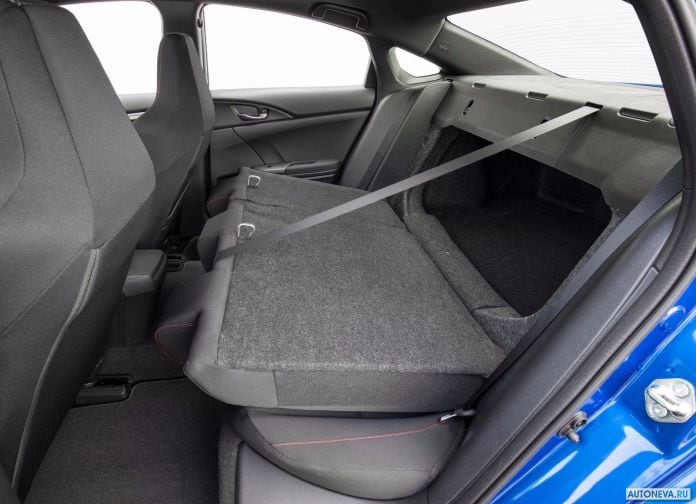 2017 Honda Civic Si Sedan - фотография 67 из 97 2017 Honda Civic Si Sedan - фотография 67 из 97