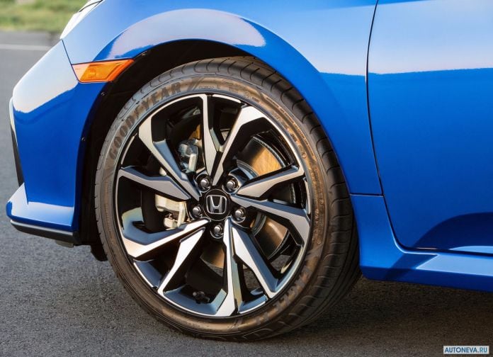 2017 Honda Civic Si Sedan - фотография 93 из 97 2017 Honda Civic Si Sedan - фотография 93 из 97