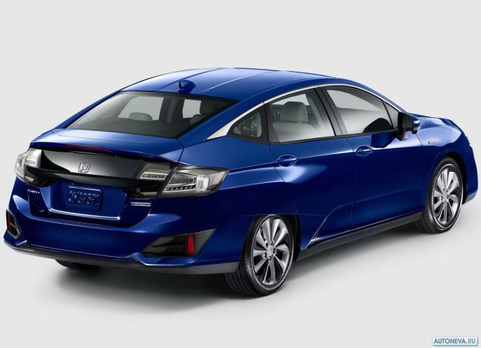 2017 Honda Clarity Electric - фотография 2 из 7