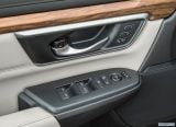 honda_2017_cr_v_081.jpg