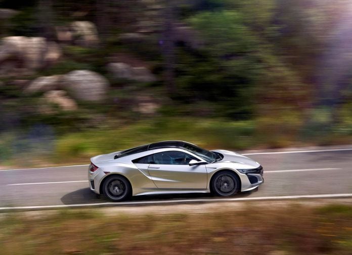 2017 Honda NSX - фотография 35 из 79