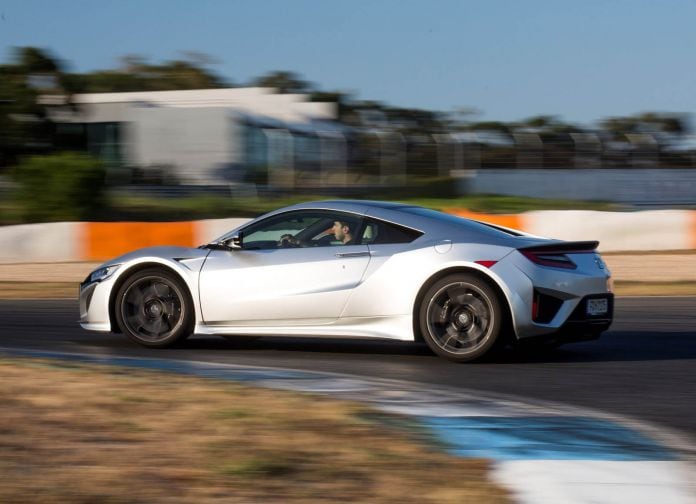 2017 Honda NSX - фотография 48 из 79 2017 Honda NSX - фотография 48 из 79