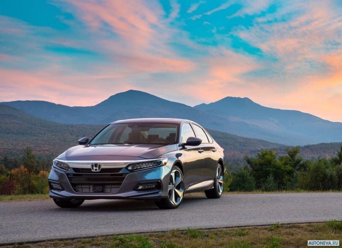 2018 Honda Accord - фотография 2 из 254