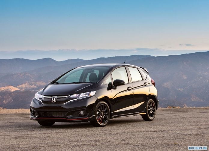 2018 Honda Fit - фотография 2 из 152