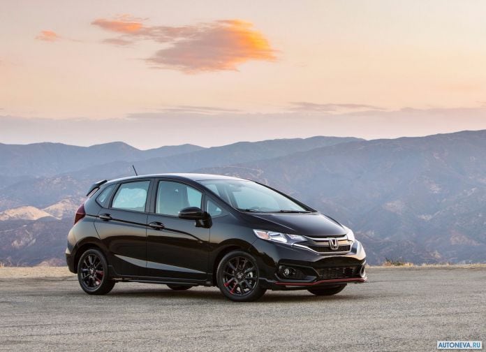 2018 Honda Fit - фотография 3 из 152
