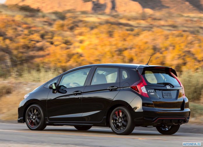 2018 Honda Fit - фотография 38 из 152