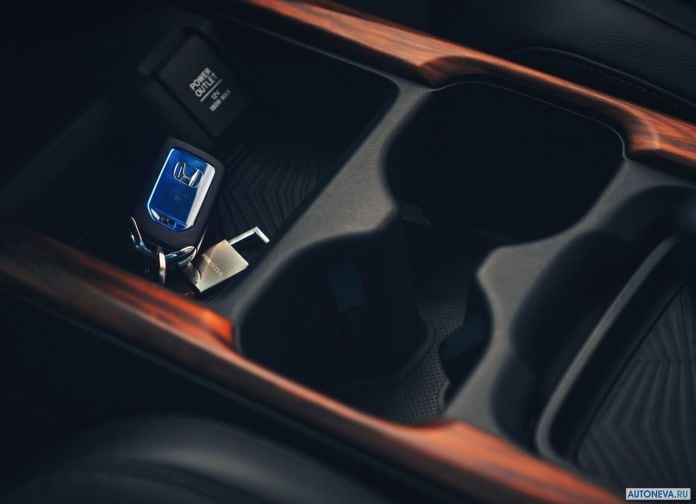 2019 Honda CR-V Hybrid EU version - фотография 42 из 49 2019 Honda CR-V Hybrid EU version - фотография 42 из 49