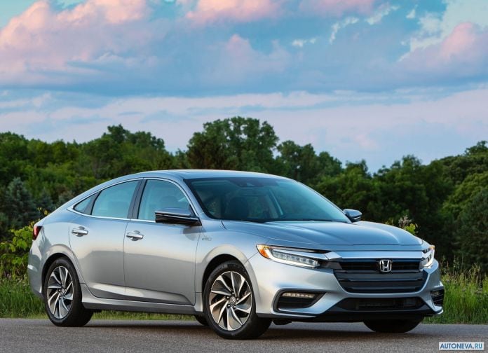 2019 Honda Insight - фотография 11 из 133