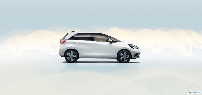 2020 Honda Jazz e:HEV Basic - фотография 4 из 18