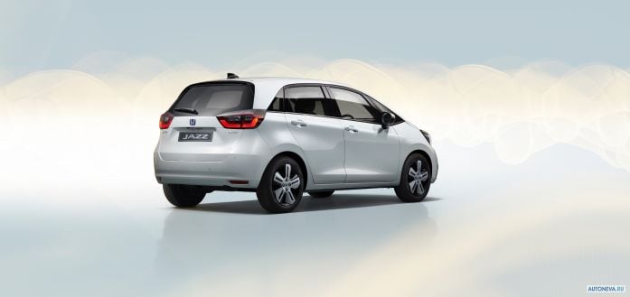 2020 Honda Jazz e:HEV Basic - фотография 5 из 18