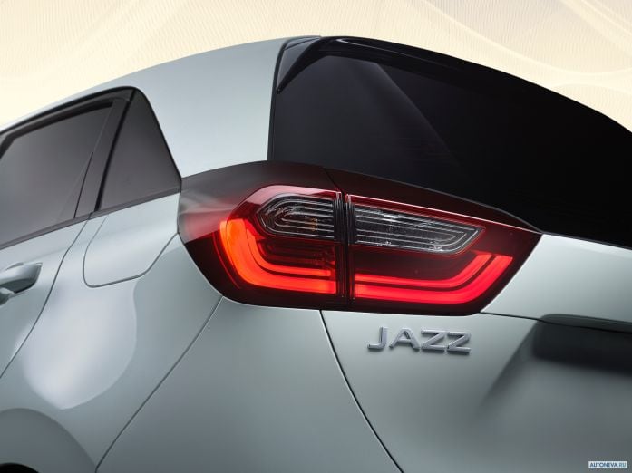 2020 Honda Jazz e:HEV Basic - фотография 18 из 18 2020 Honda Jazz e:HEV Basic - фотография 18 из 18