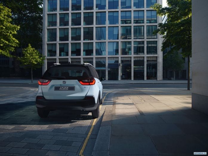 2020 Honda Jazz e:HEV Crosstar - фотография 4 из 9 2020 Honda Jazz e:HEV Crosstar - фотография 4 из 9