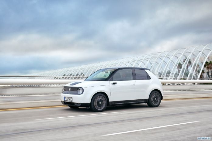 2021 Honda e - фотография 18 из 40