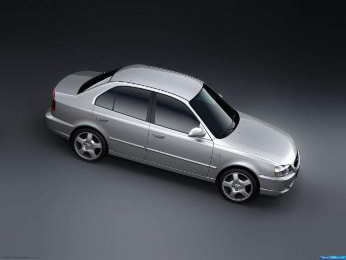 2000 Hyundai Accent - фотография 12 из 17 2000 Hyundai Accent - фотография 12 из 17