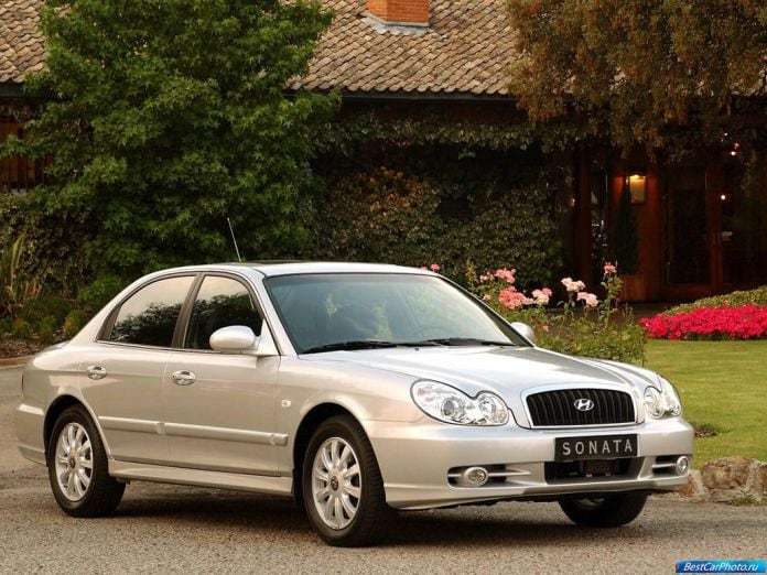 2001 Hyundai Sonata - фотография 1 из 51