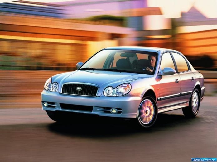 2001 Hyundai Sonata - фотография 8 из 51