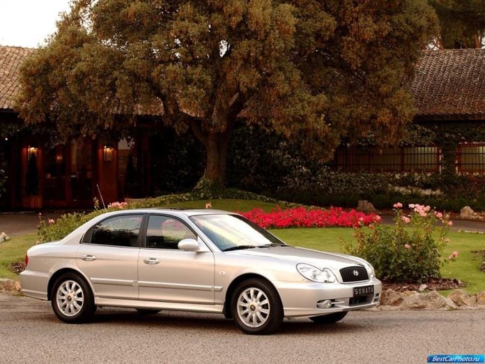 2001 Hyundai Sonata - фотография 20 из 51