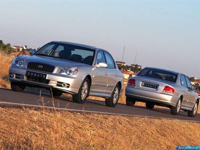 2001 Hyundai Sonata - фотография 25 из 51