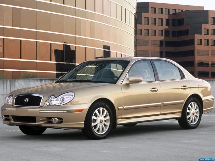 2001 Hyundai Sonata - фотография 34 из 51