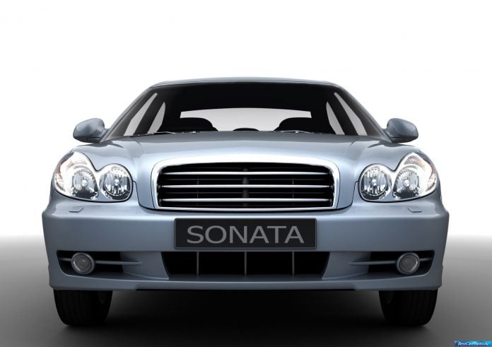 2002 Hyundai Sonata - фотография 6 из 35