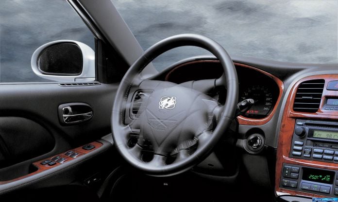 2002 Hyundai Sonata - фотография 28 из 35 2002 Hyundai Sonata - фотография 28 из 35