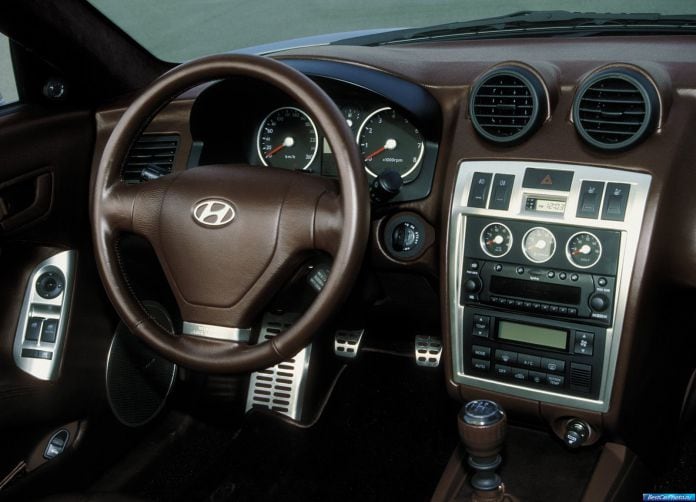 2003 Hyundai CCS Concept - фотография 9 из 9