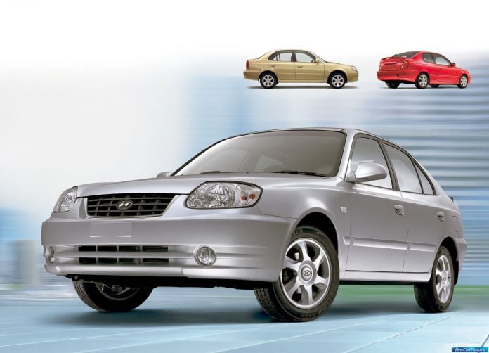 2004 Hyundai Accent - фотография 5 из 18