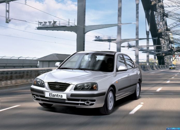2004 Hyundai Elantra - фотография 1 из 20 2004 Hyundai Elantra - фотография 1 из 20