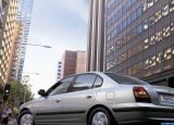 hyundai_2004-elantra_1600x1200_008.jpg