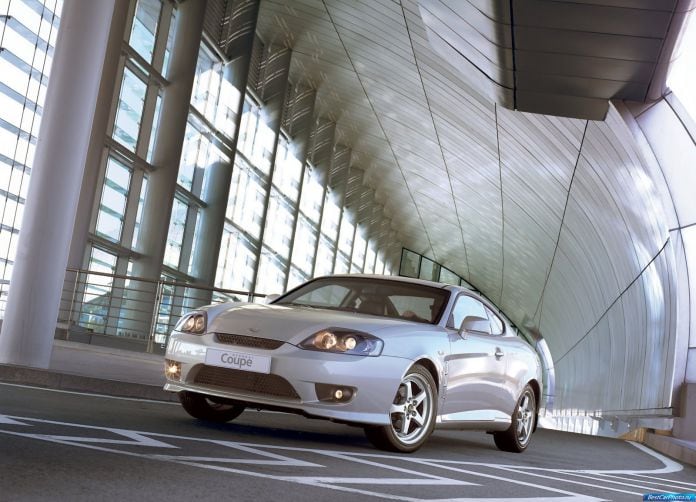 2005 Hyundai Coupe - фотография 2 из 37 2005 Hyundai Coupe - фотография 2 из 37
