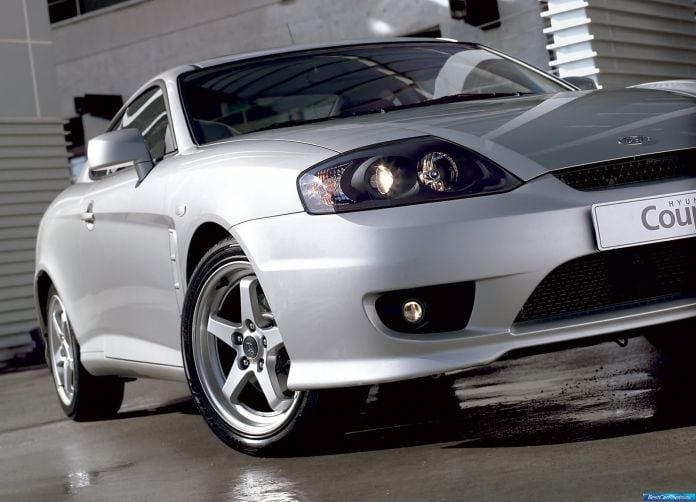 2005 Hyundai Coupe - фотография 12 из 37 2005 Hyundai Coupe - фотография 12 из 37
