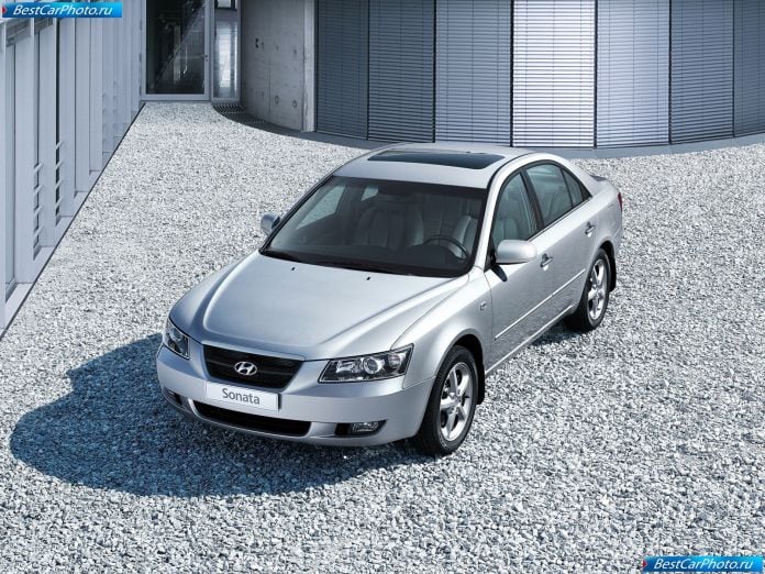 2005 Hyundai Sonata - фотография 2 из 22