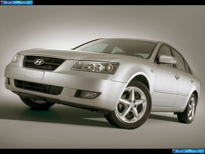 2005 Hyundai Sonata - фотография 7 из 22