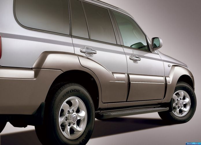 2005 Hyundai Terracan - фотография 10 из 20