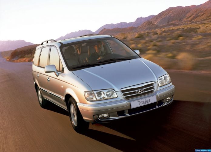 2005 Hyundai Trajet - фотография 1 из 14