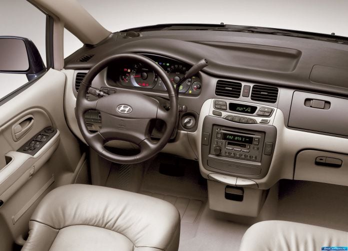 2005 Hyundai Trajet - фотография 6 из 14