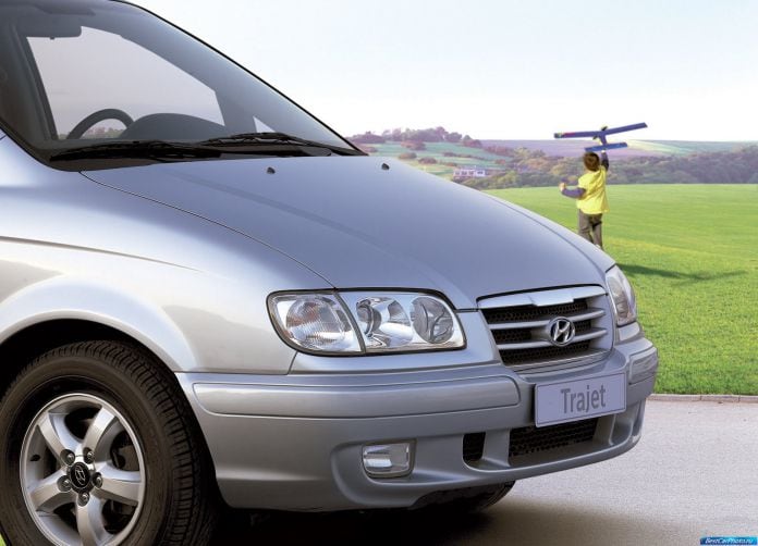 2005 Hyundai Trajet - фотография 12 из 14