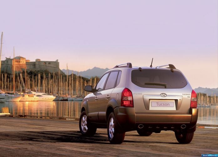 2005 Hyundai Tucson - фотография 6 из 27
