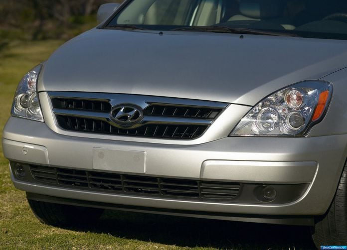 2007 Hyundai Entourage - фотография 26 из 26