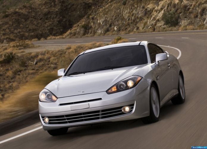2007 Hyundai Tiburon Coupe - фотография 3 из 14 2007 Hyundai Tiburon Coupe - фотография 3 из 14