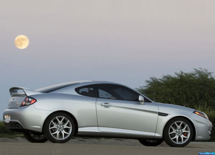 2007 Hyundai Tiburon Coupe - фотография 10 из 14 2007 Hyundai Tiburon Coupe - фотография 10 из 14