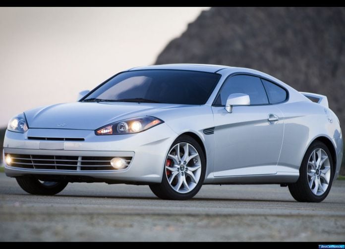 2007 Hyundai Tiburon Coupe - фотография 13 из 14 2007 Hyundai Tiburon Coupe - фотография 13 из 14