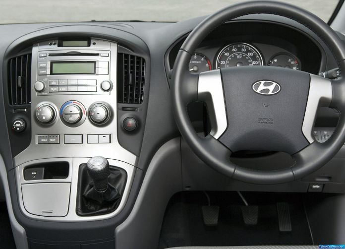 2008 Hyundai i800 - фотография 8 из 13
