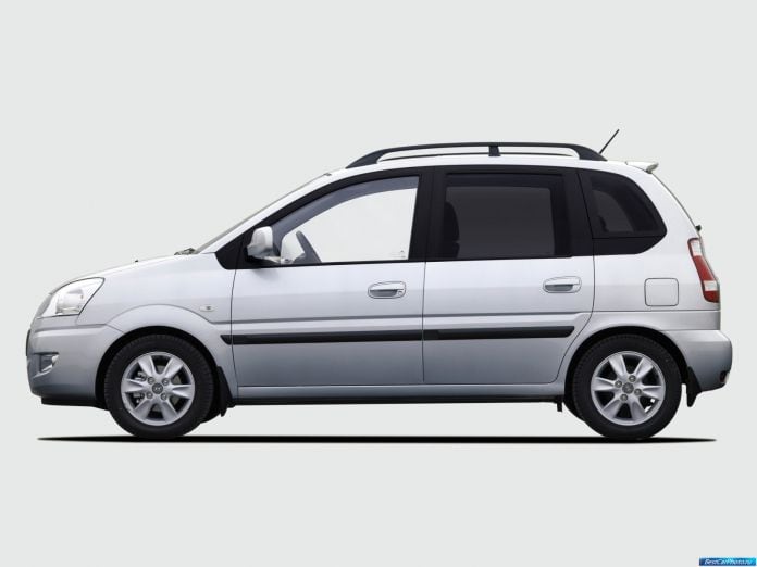 2008 Hyundai Matrix - фотография 2 из 24