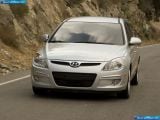 hyundai_2009-elantra_touring_1600x1200_015.jpg