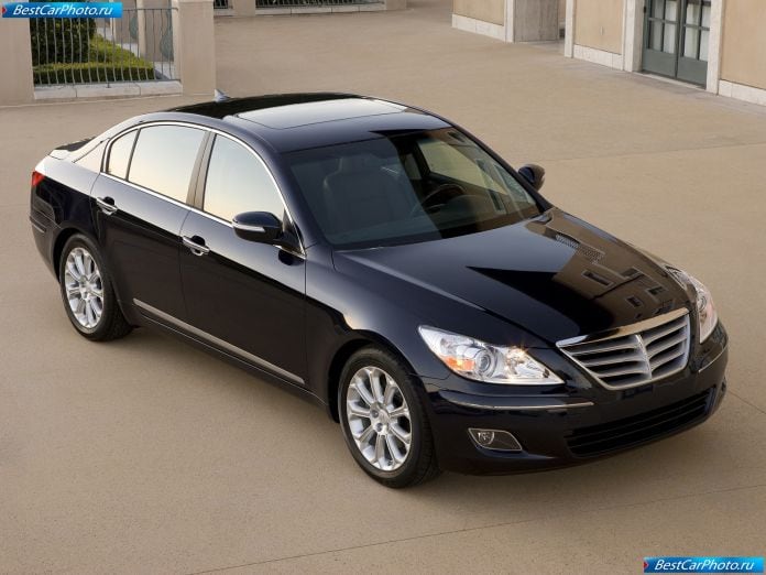 2009 Hyundai Genesis - фотография 2 из 32