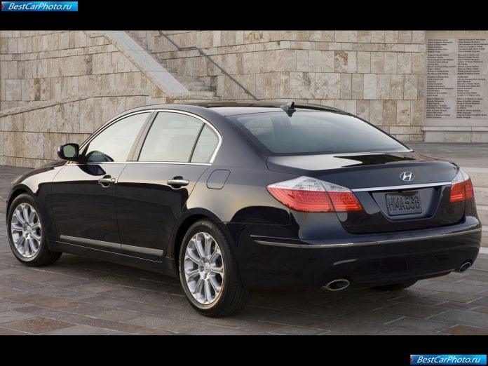 2009 Hyundai Genesis - фотография 23 из 32