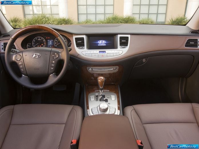 2009 Hyundai Genesis - фотография 28 из 32 2009 Hyundai Genesis - фотография 28 из 32