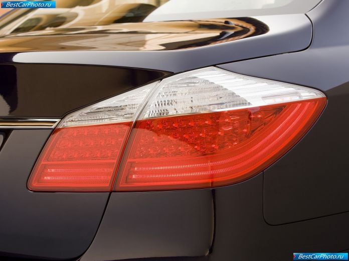 2009 Hyundai Genesis - фотография 32 из 32 2009 Hyundai Genesis - фотография 32 из 32