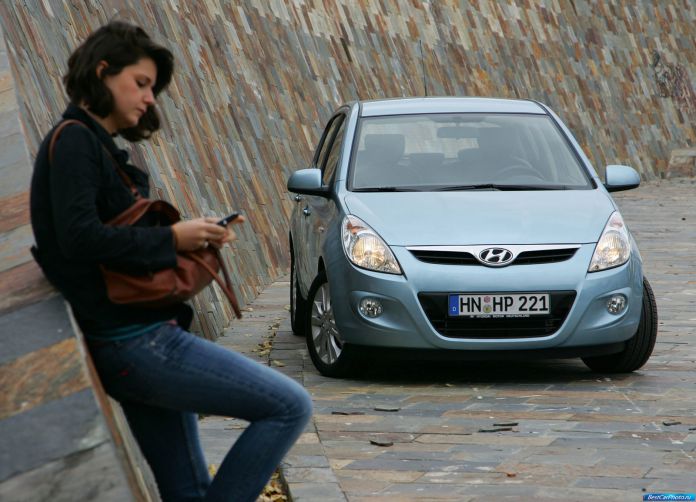 2009 Hyundai i20 - фотография 32 из 103 2009 Hyundai i20 - фотография 32 из 103